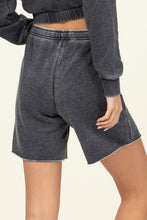 Load image into Gallery viewer, Weekend Surfer Shorts With Pockets
