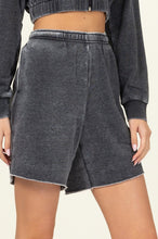 Load image into Gallery viewer, Weekend Surfer Shorts With Pockets
